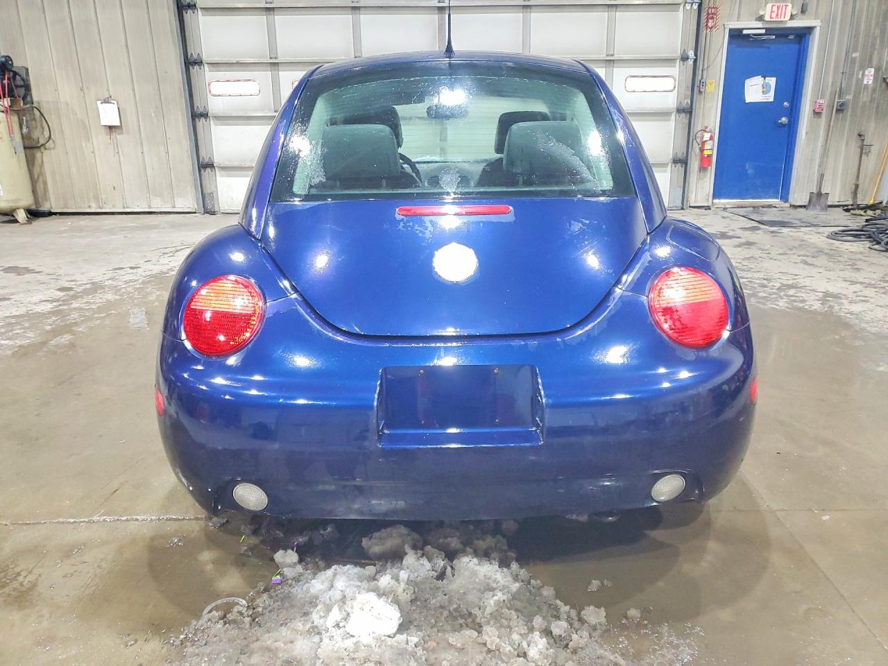 2004 VOLKSWAGEN NEW BEETLE GLS photo 11