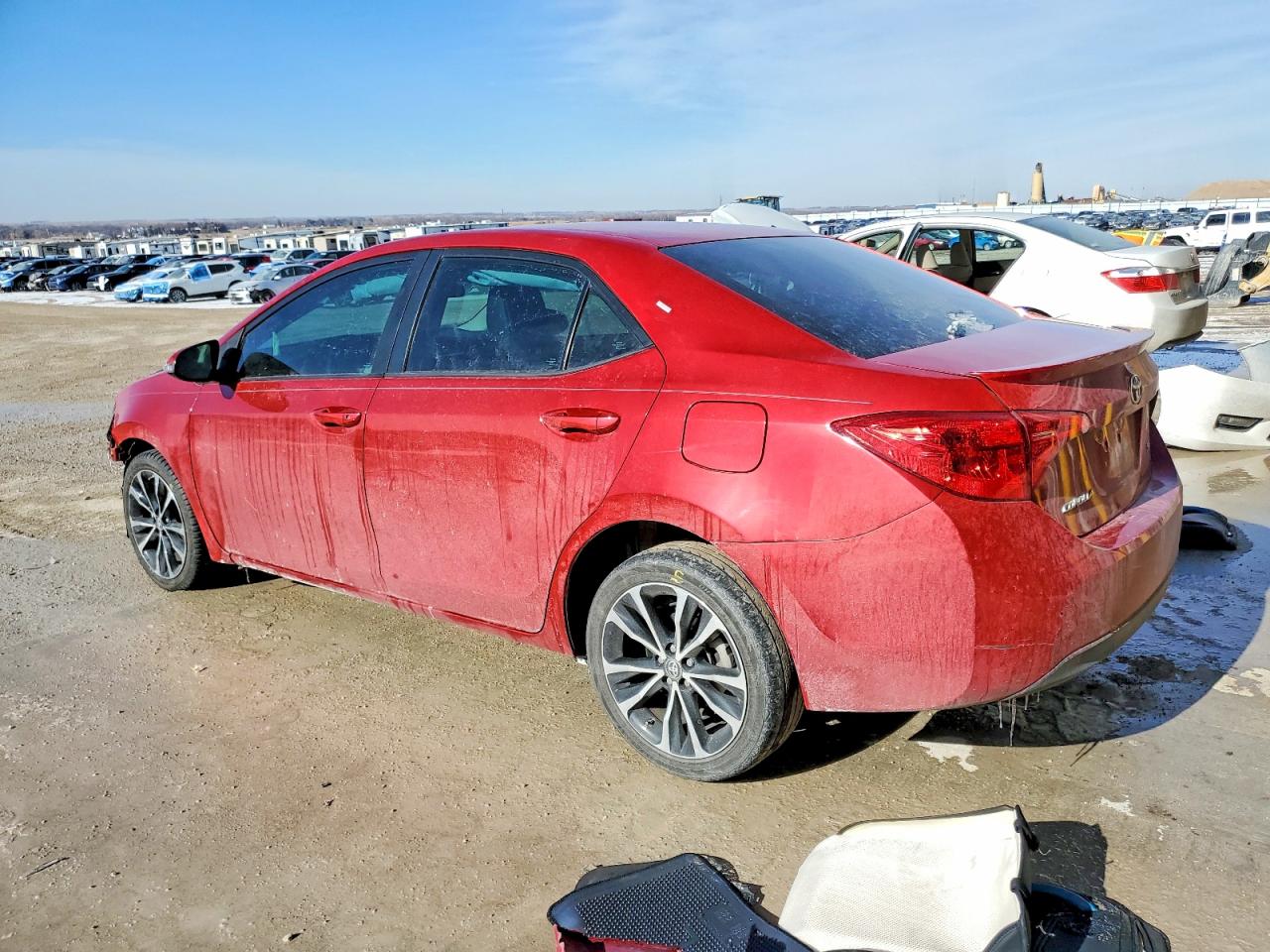 2018 TOYOTA COROLLA SE photo 3
