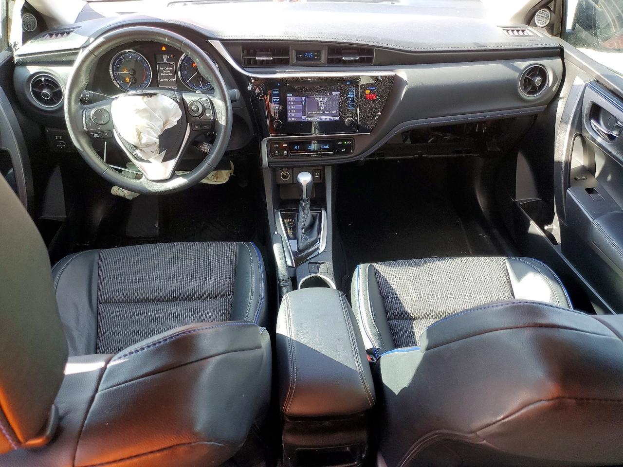 2018 TOYOTA COROLLA SE photo 15