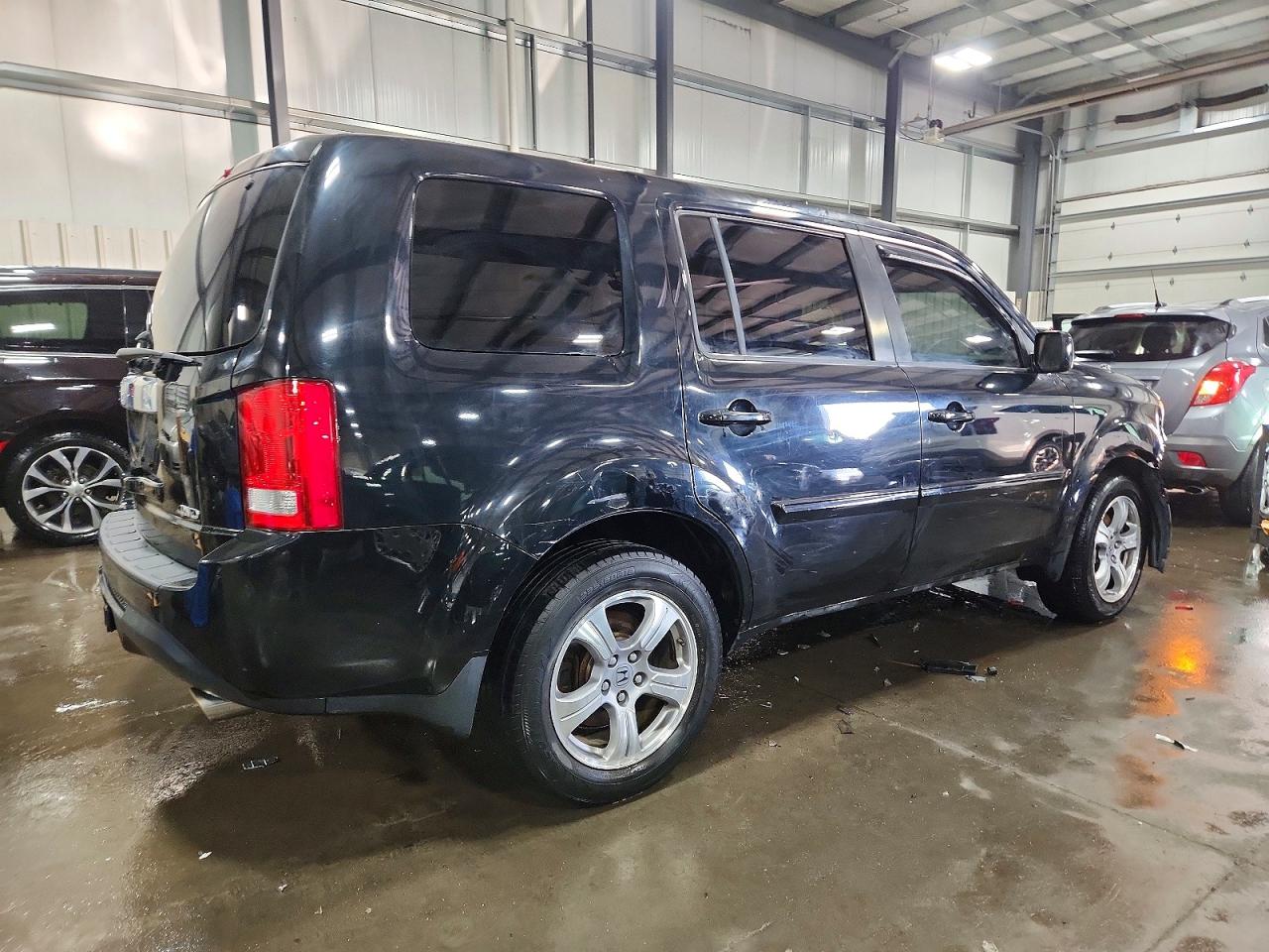 2013 HONDA PILOT EX photo 5