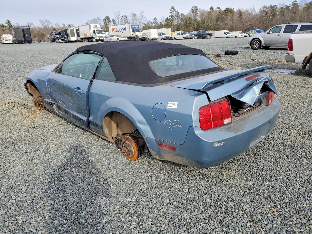 2006 FORD MUSTANG photo 3