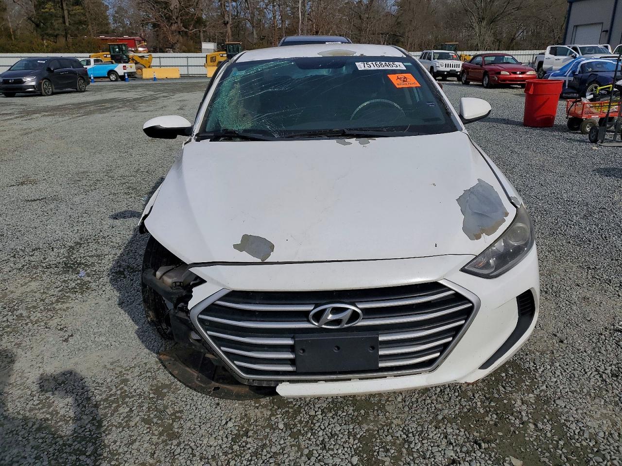 2017 HYUNDAI ELANTRA SE photo 5