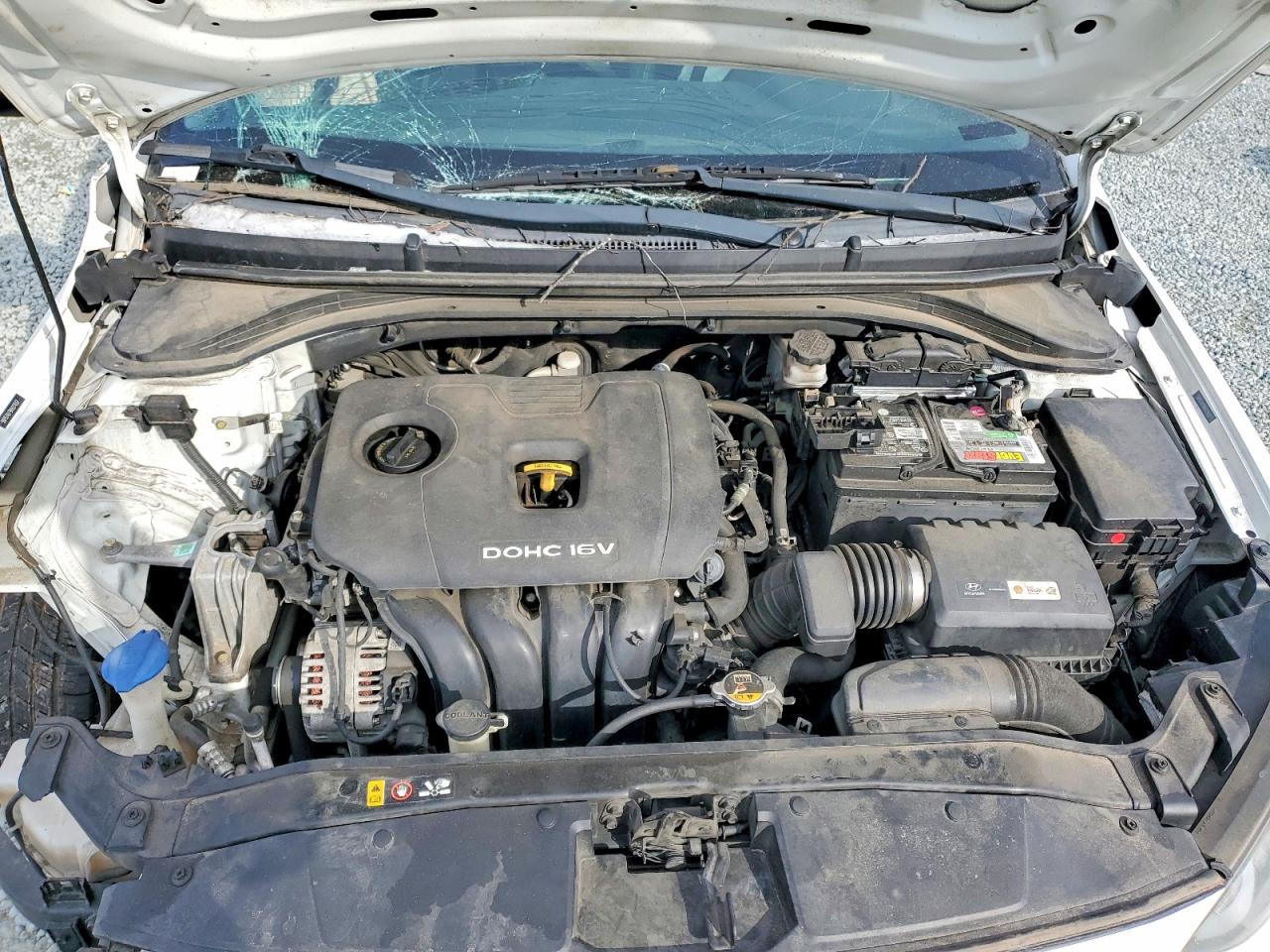 2017 HYUNDAI ELANTRA SE photo 11