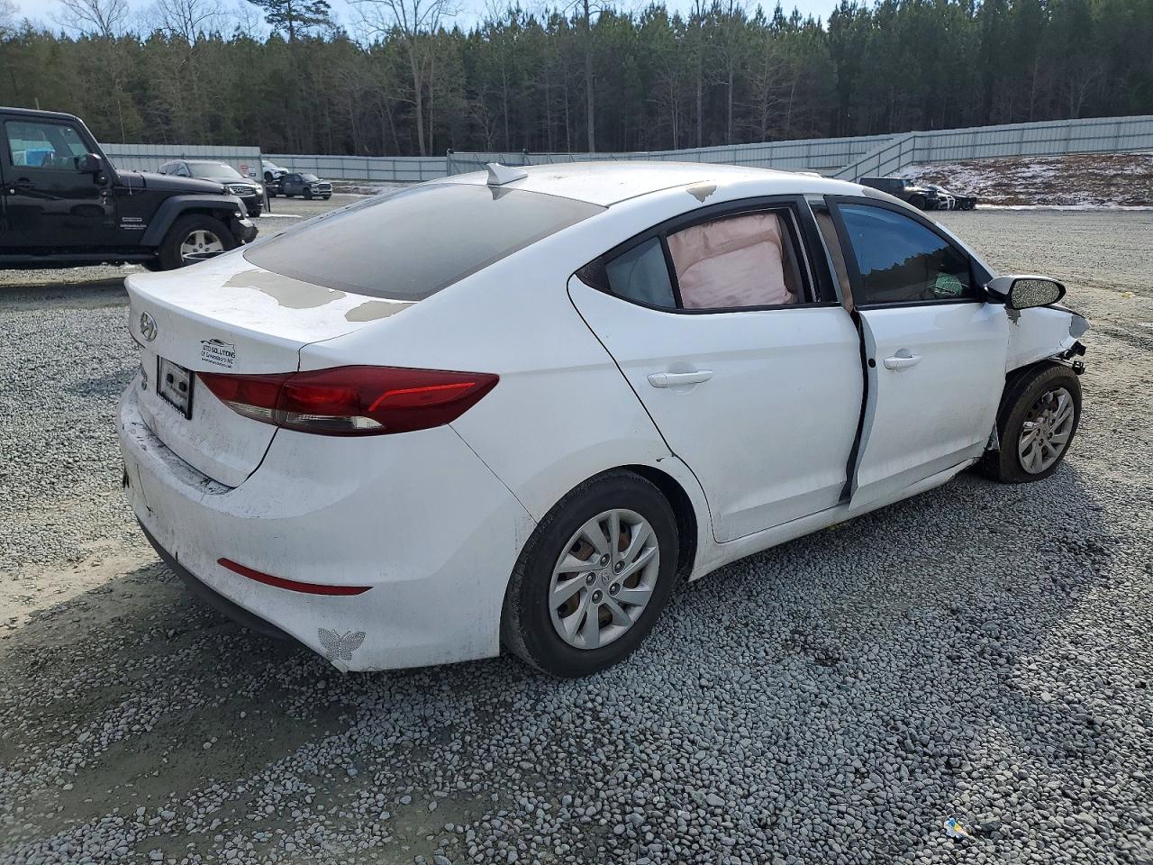 2017 HYUNDAI ELANTRA SE photo 3