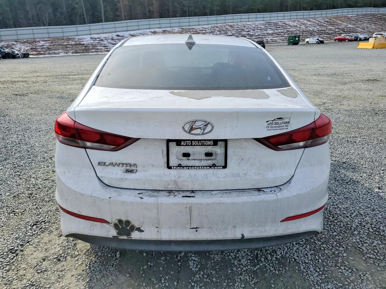 2017 HYUNDAI ELANTRA SE photo 6