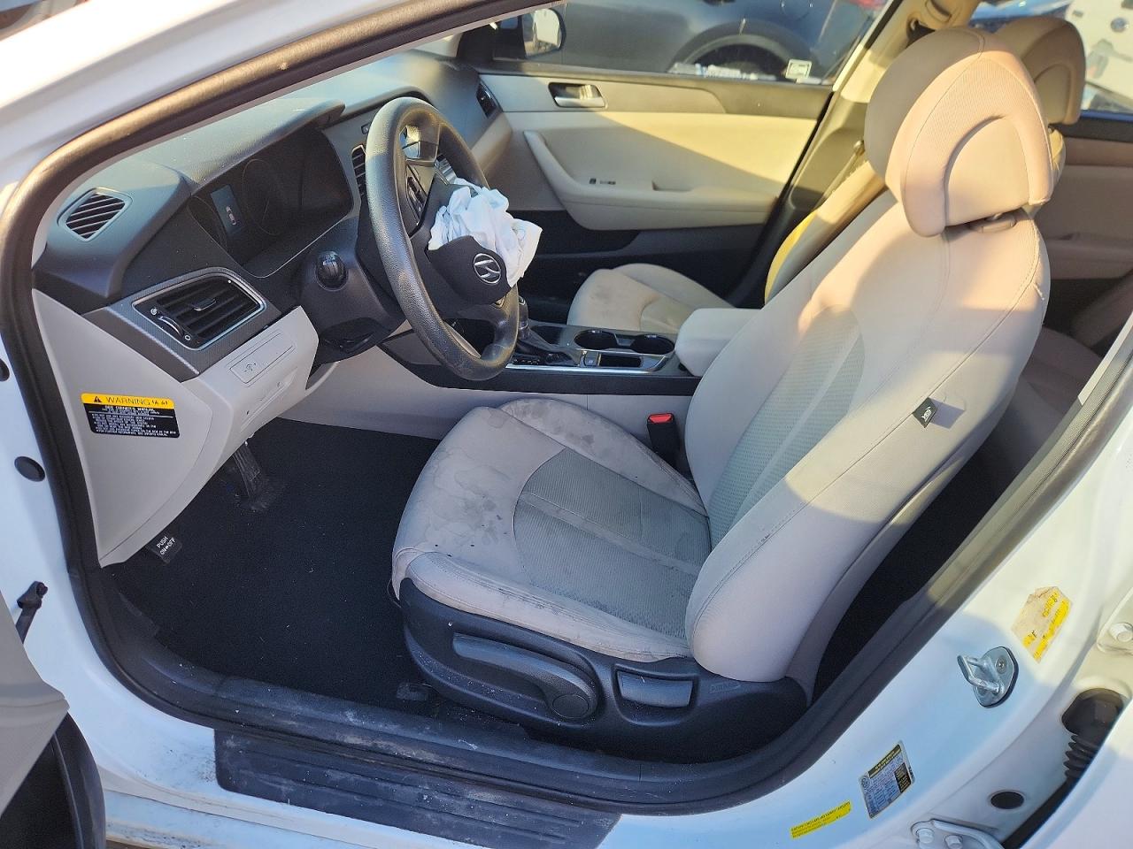 2015 HYUNDAI SONATA SE photo 13