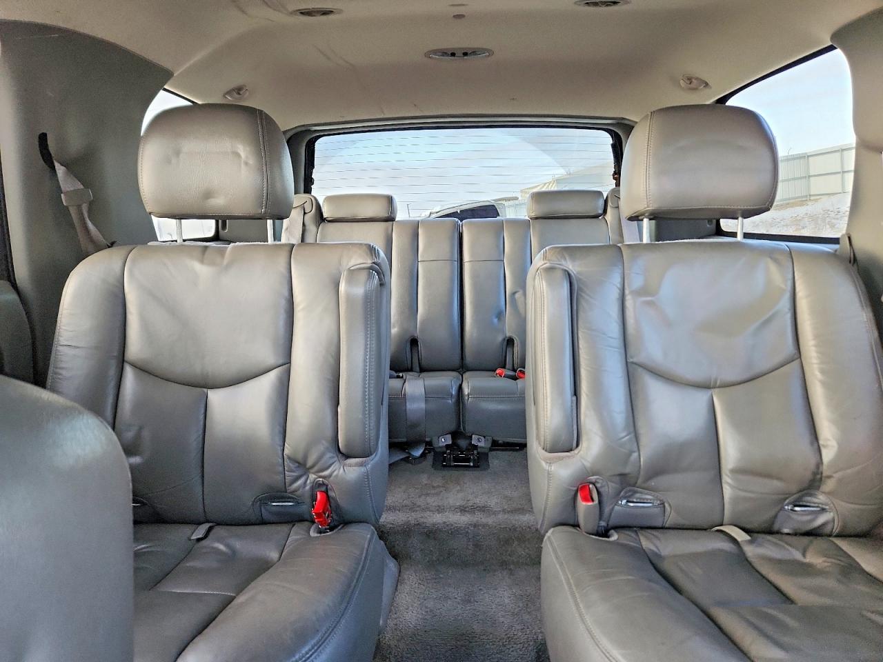 2003 CHEVROLET TAHOE K1500 photo 10