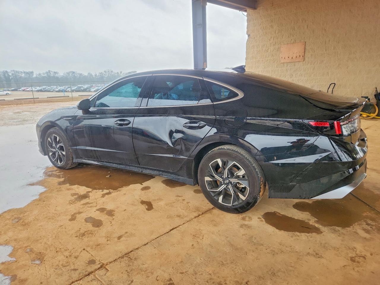 2025 HYUNDAI SONATA SEL photo 4