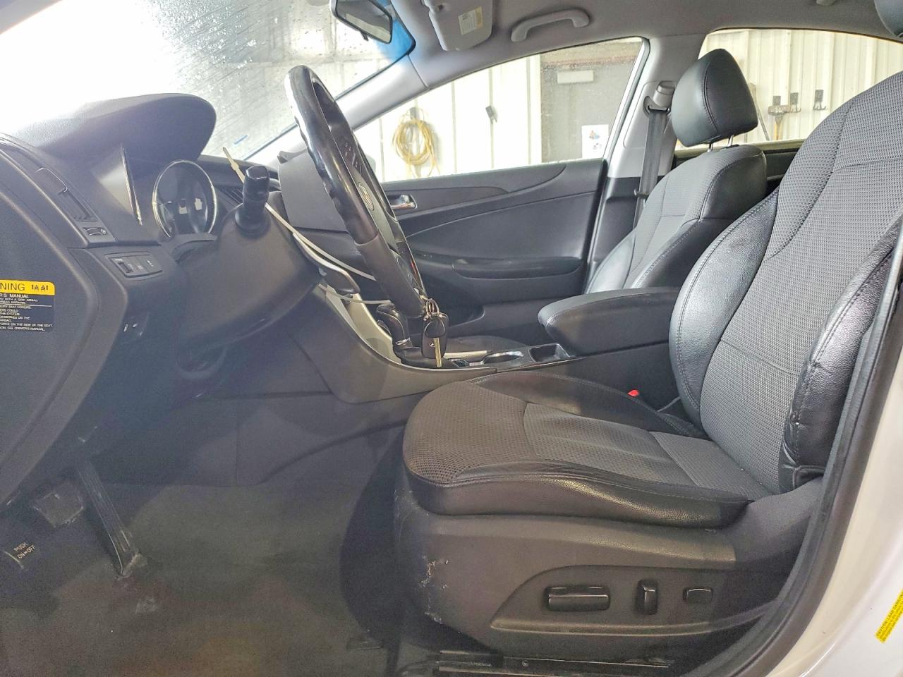 2011 HYUNDAI SONATA SE 2.0T photo 13