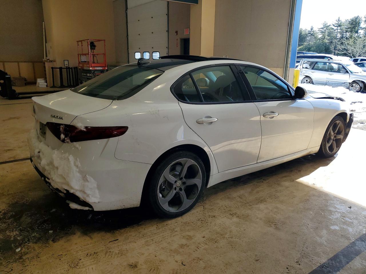 2017 ALFA ROMEO GIULIA Q4 photo 7