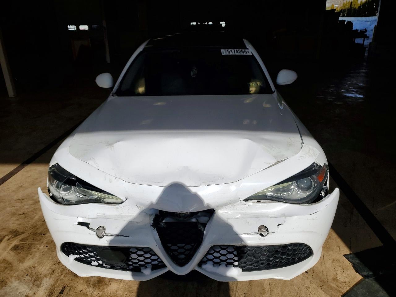 2017 ALFA ROMEO GIULIA Q4 photo 13