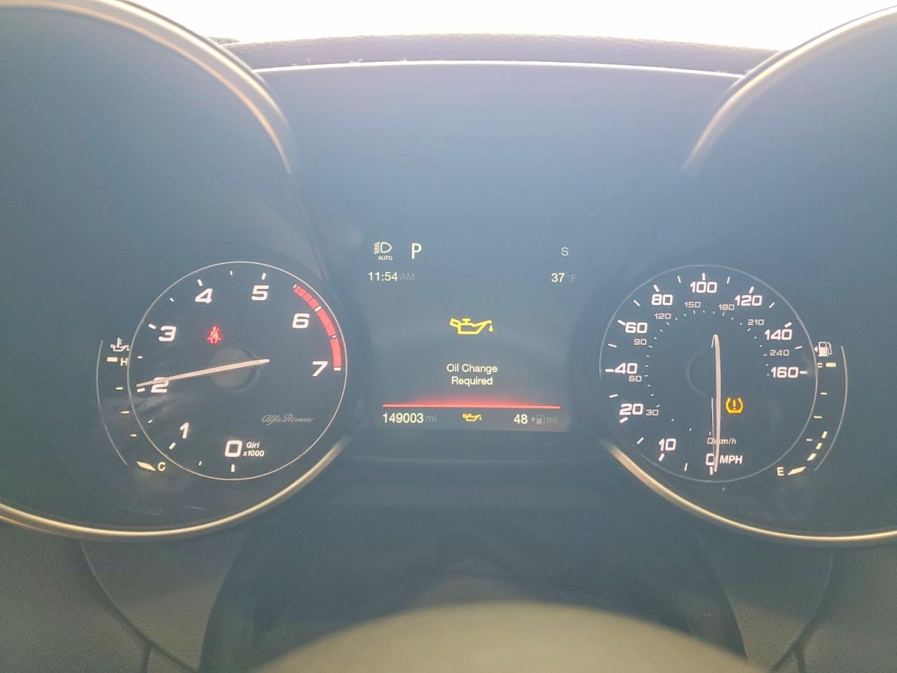 2017 ALFA ROMEO GIULIA Q4 photo 25