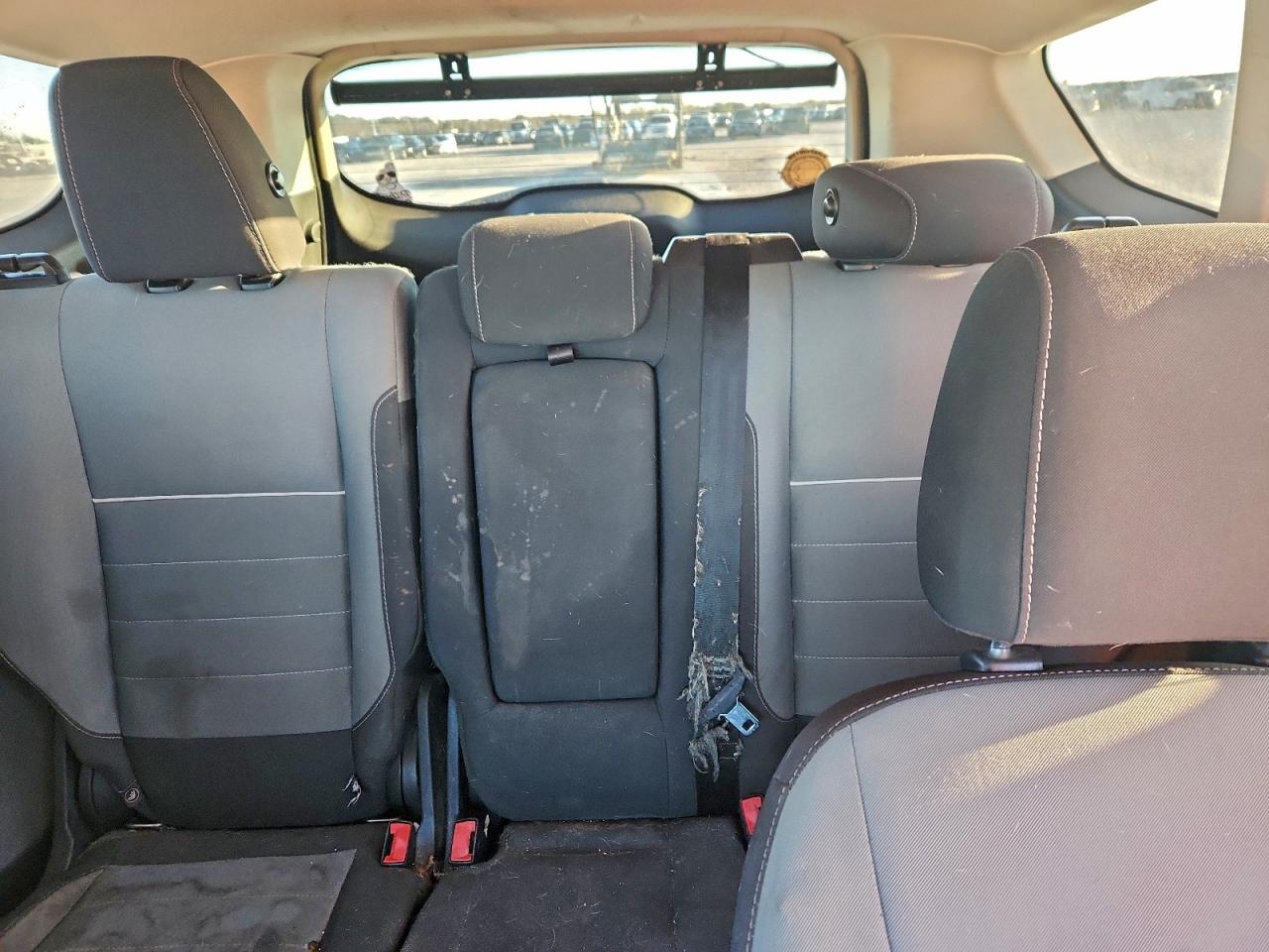 2015 FORD ESCAPE SE photo 19