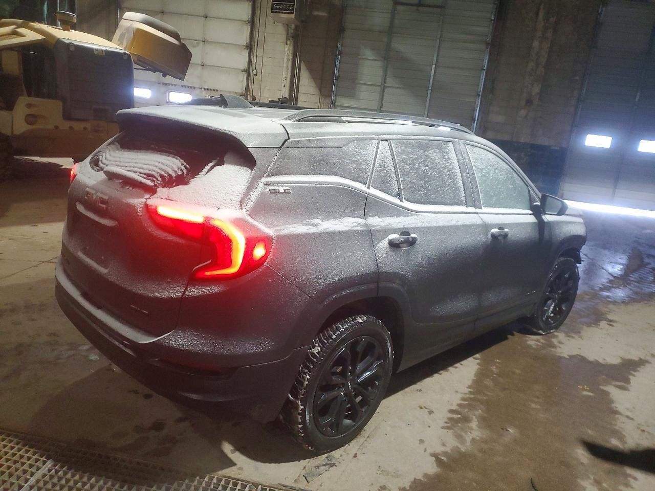 2020 GMC TERRAIN SLE photo 5