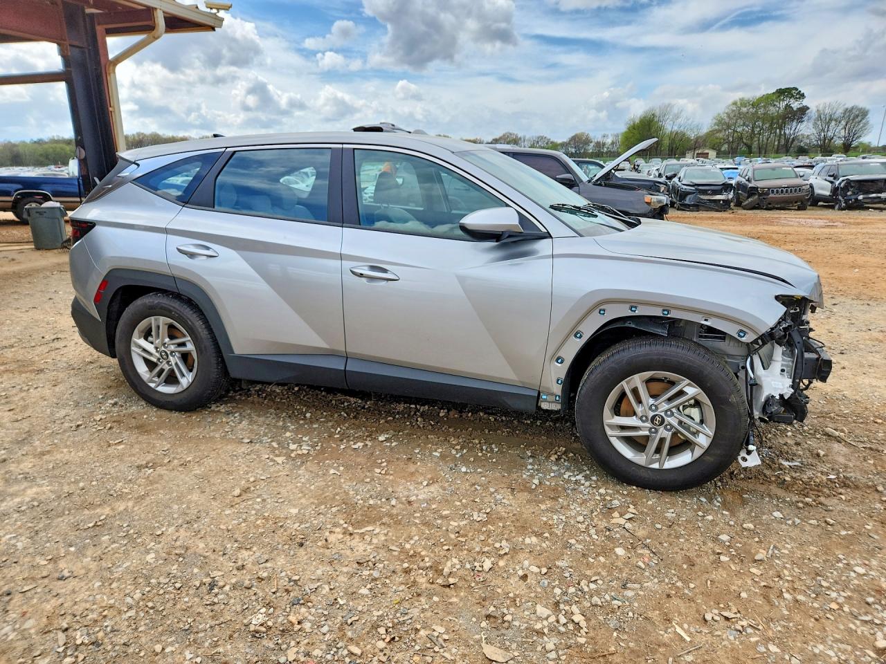 2026 HYUNDAI TUCSON SE photo 10