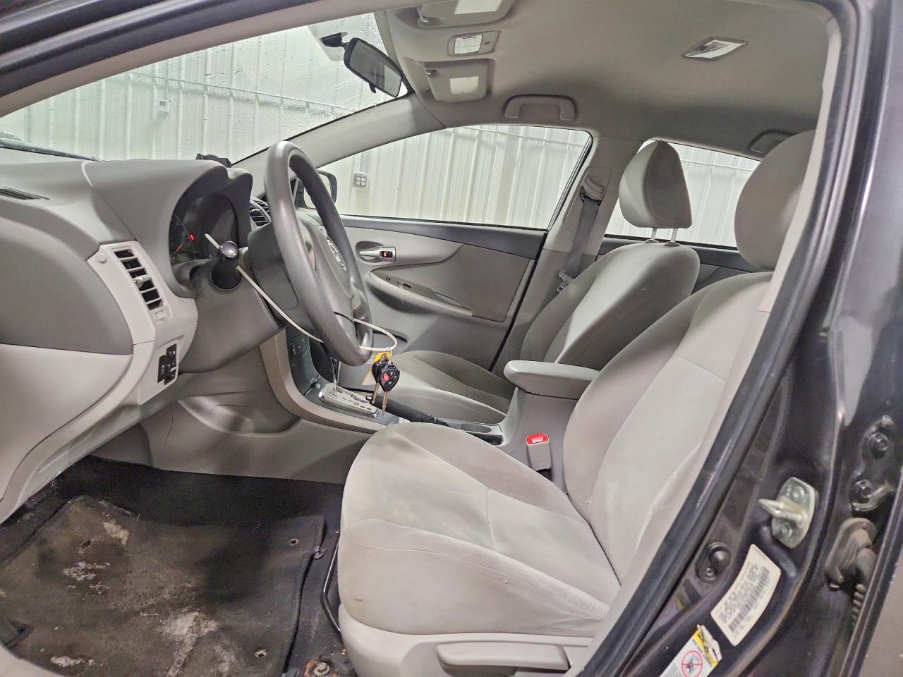 2010 TOYOTA COROLLA BASE photo 13