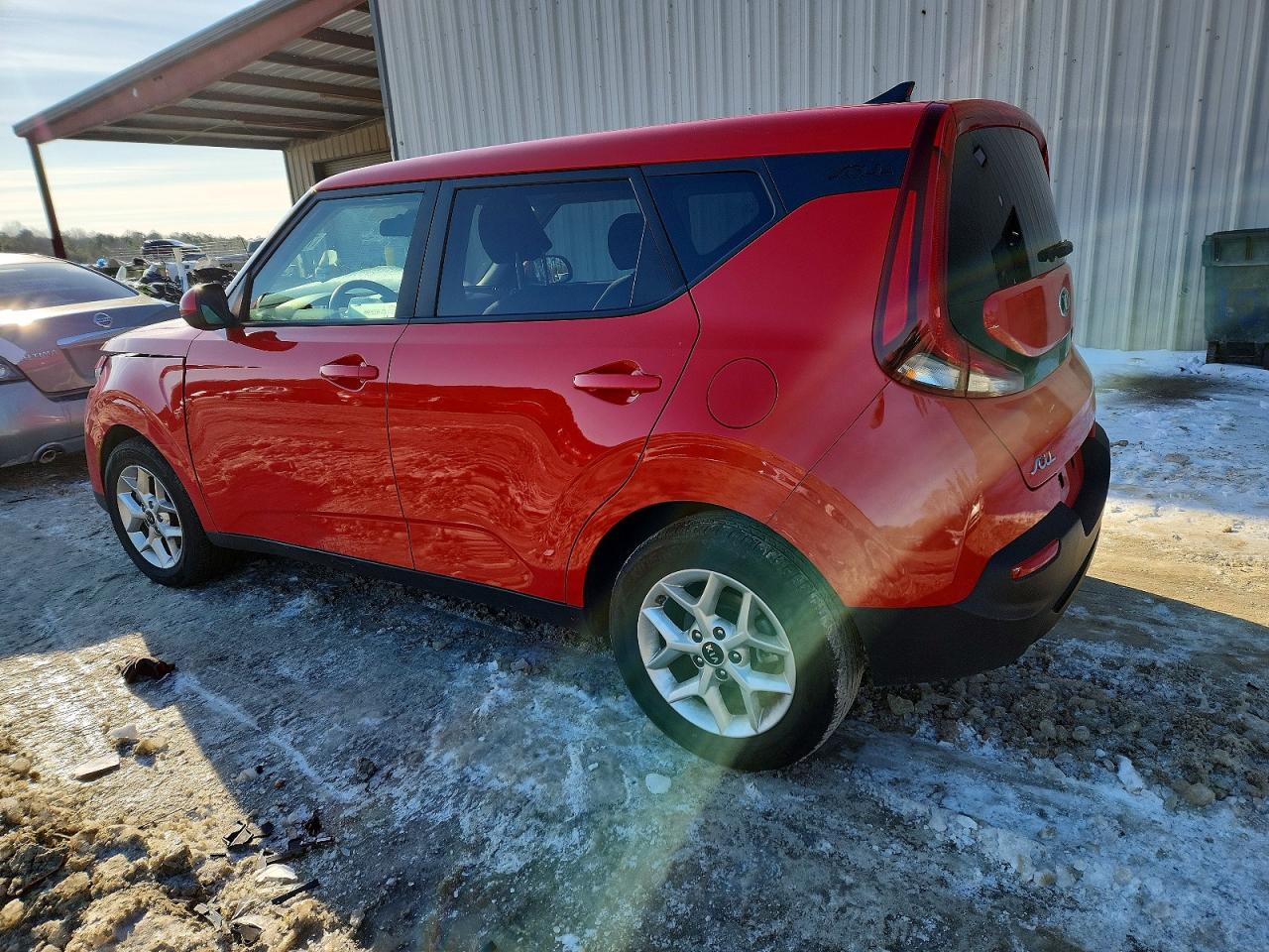 2021 KIA SOUL S photo 2