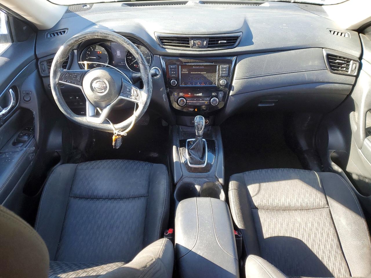 2018 NISSAN ROGUE SV photo 22