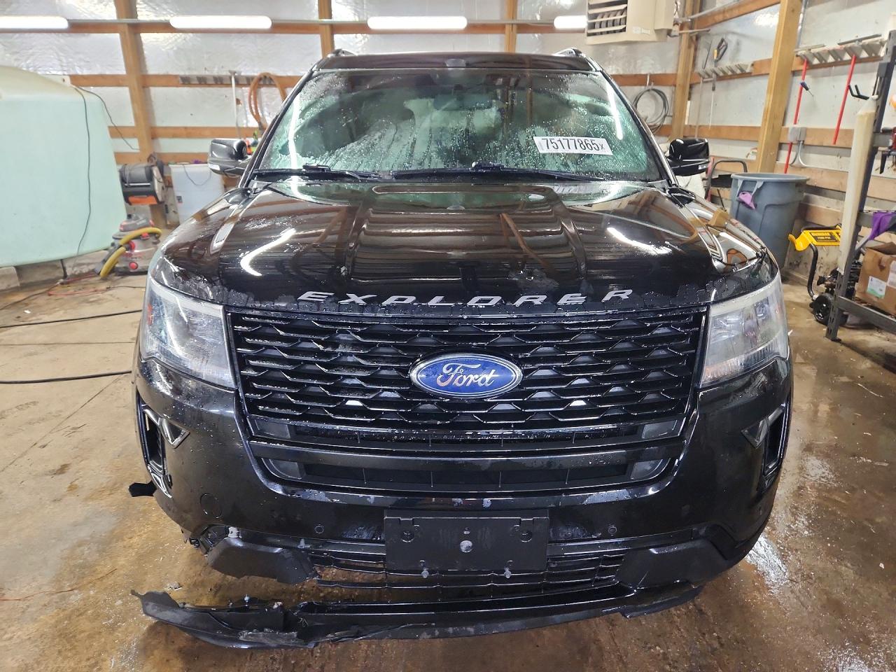 2018 FORD EXPLORER SPORT photo 9
