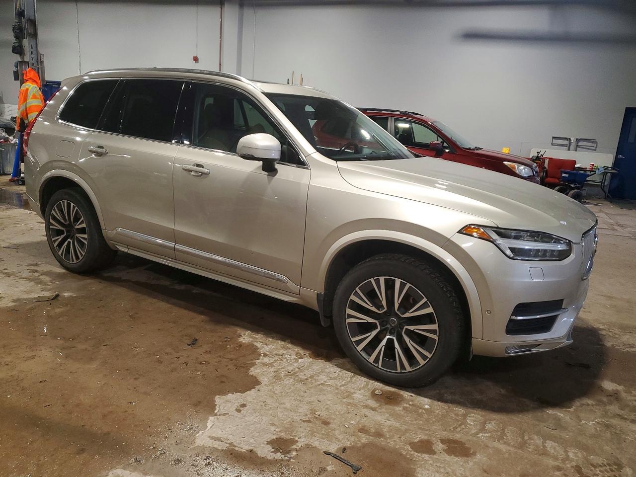 2016 VOLVO XC90 T6 photo 4