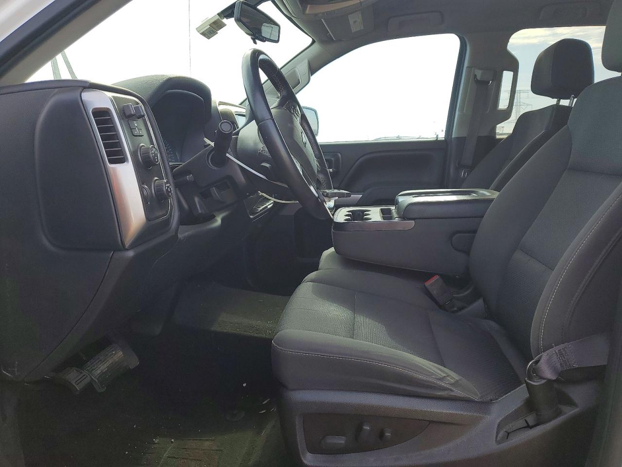 2016 CHEVROLET SILVERADO K1500 LT photo 7
