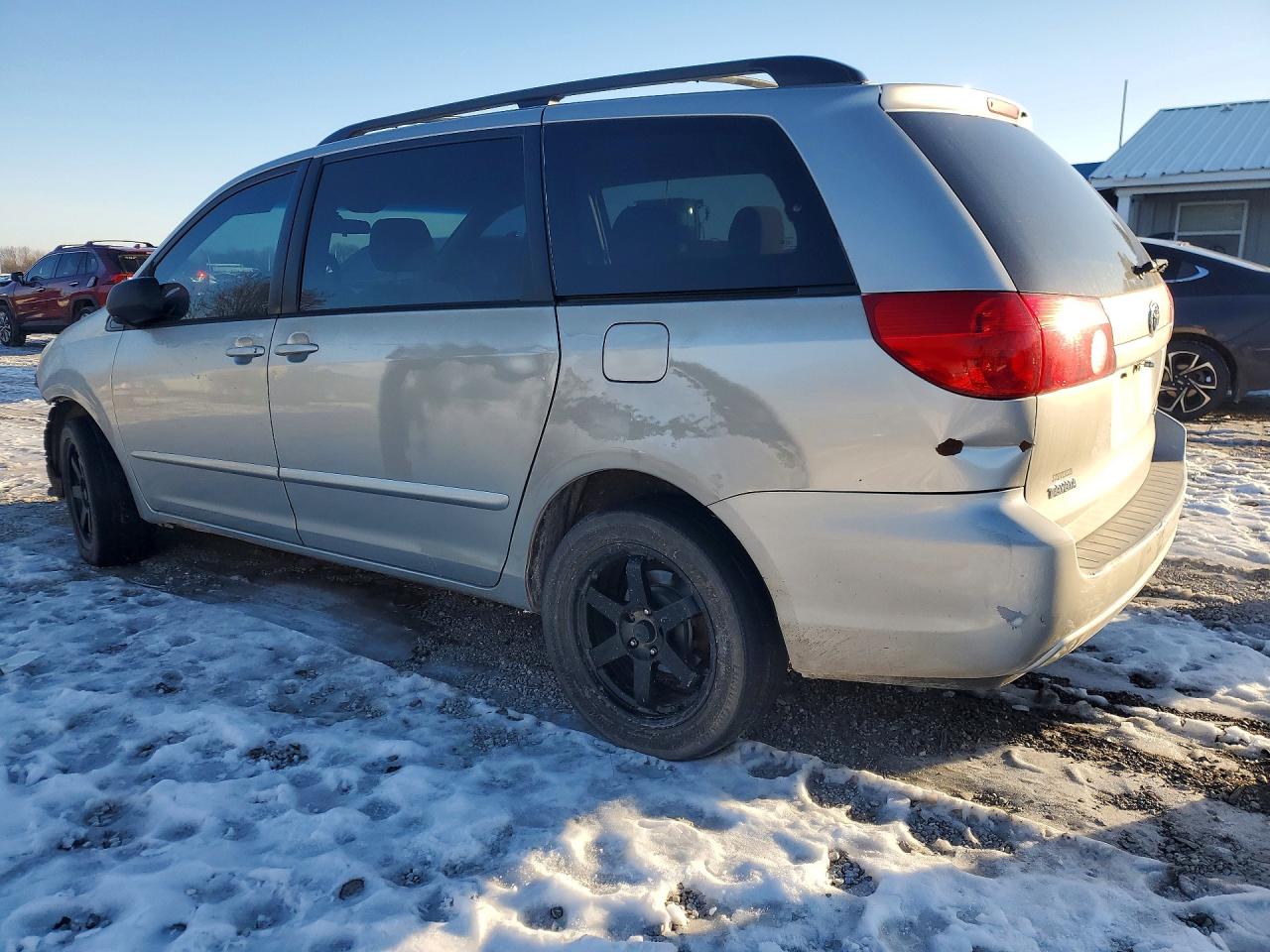 2006 TOYOTA SIENNA photo 3