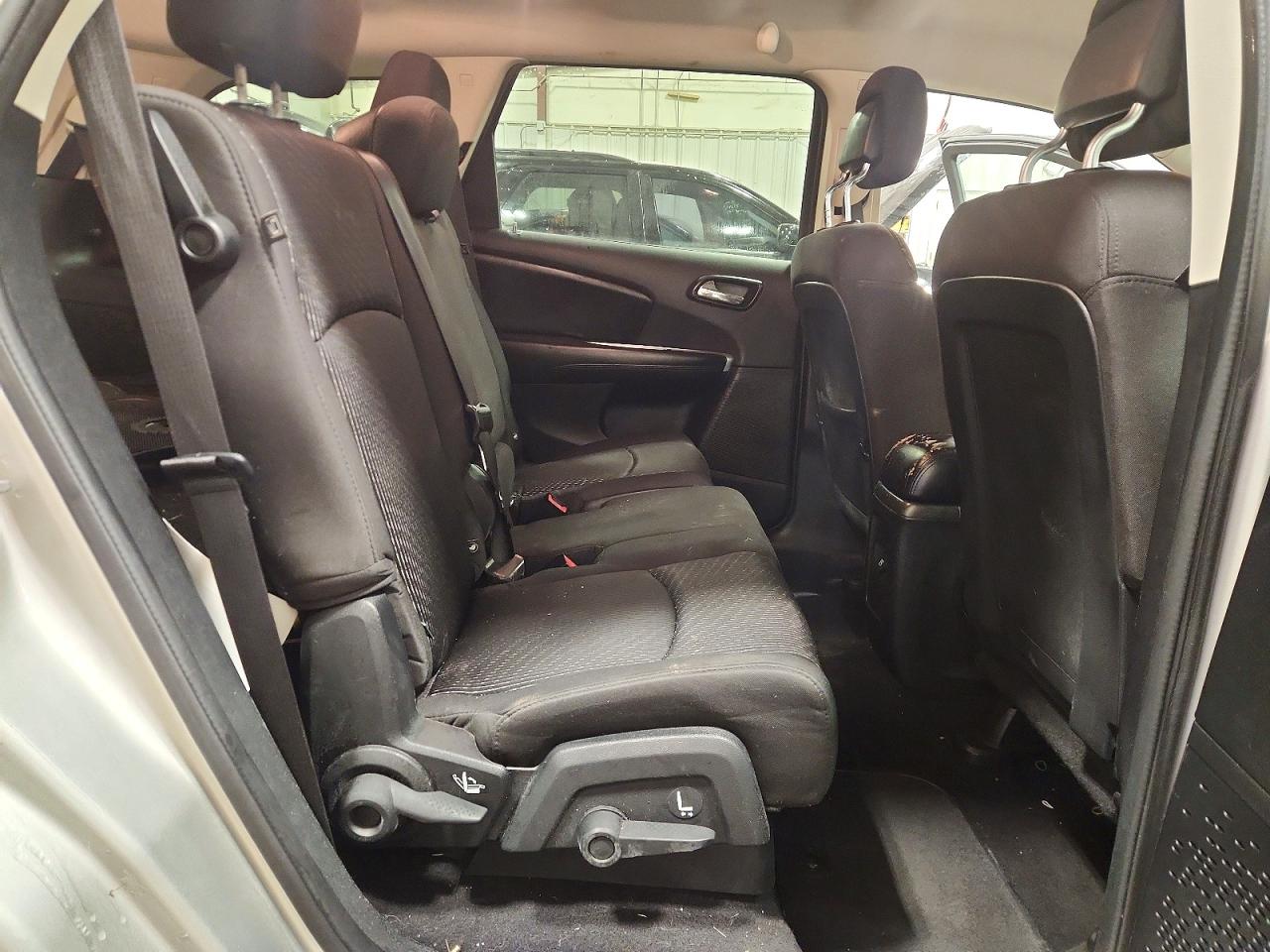 2014 DODGE JOURNEY SXT photo 31