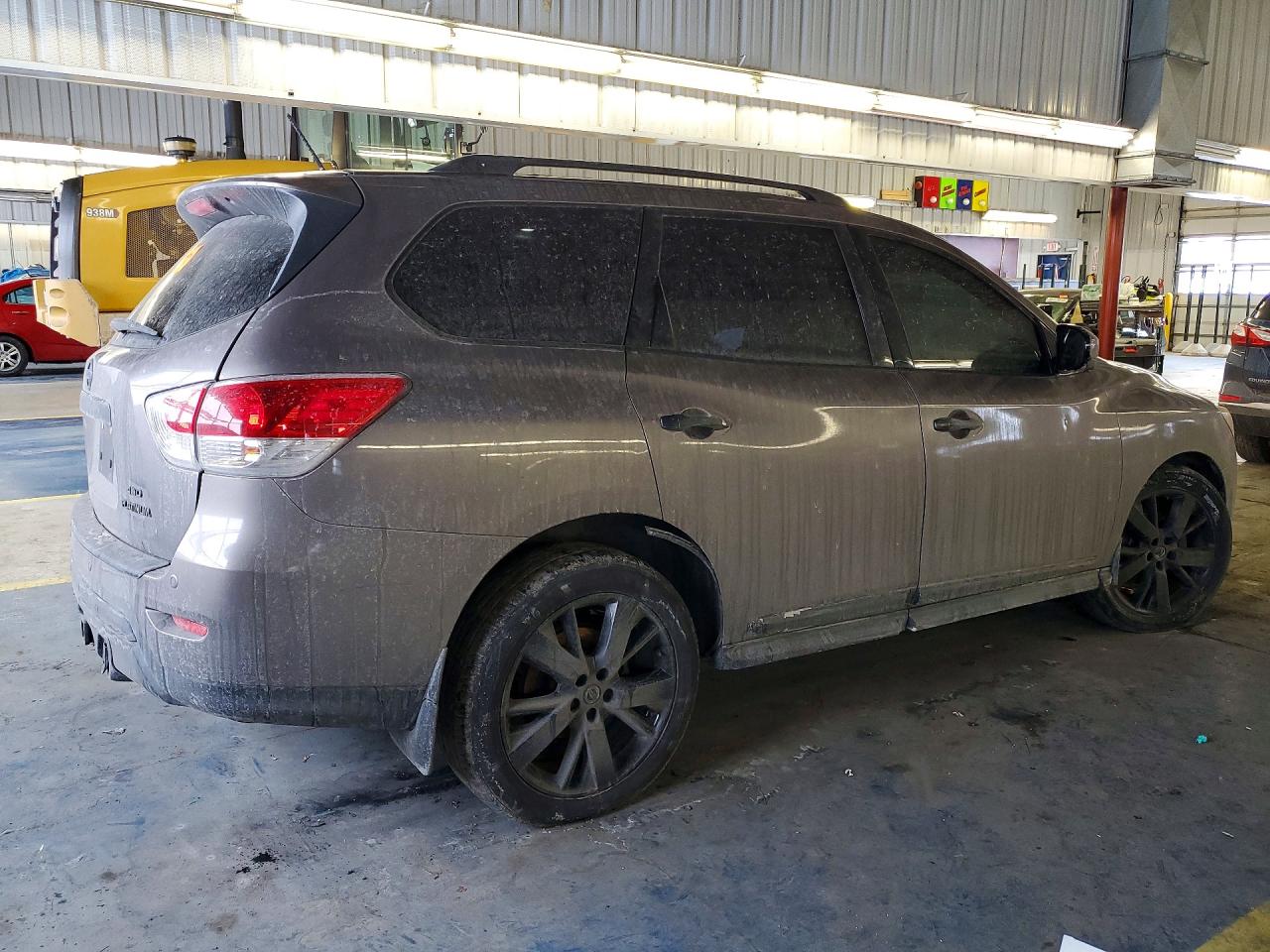 2013 NISSAN PATHFINDER S photo 7