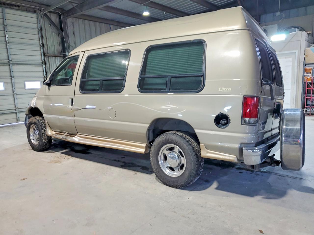 2008 FORD ECONOLINE E250 VAN photo 2