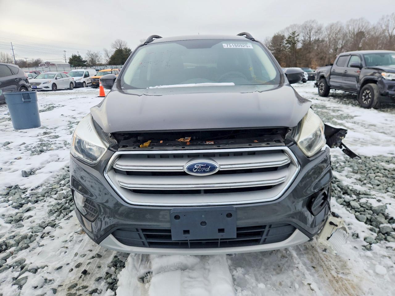 2018 FORD ESCAPE SE photo 9