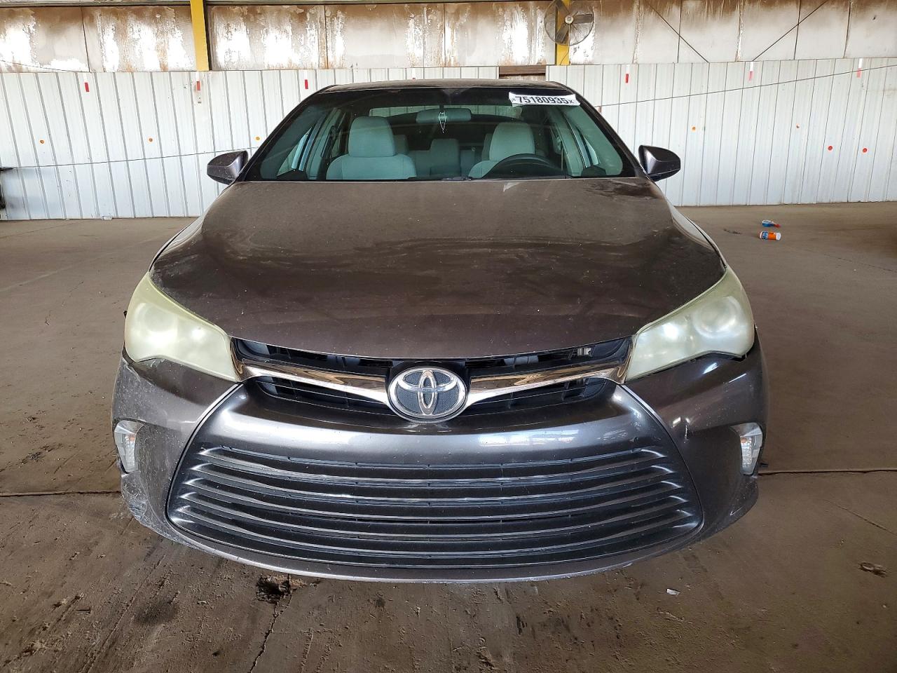 2015 TOYOTA CAMRY LE photo 5