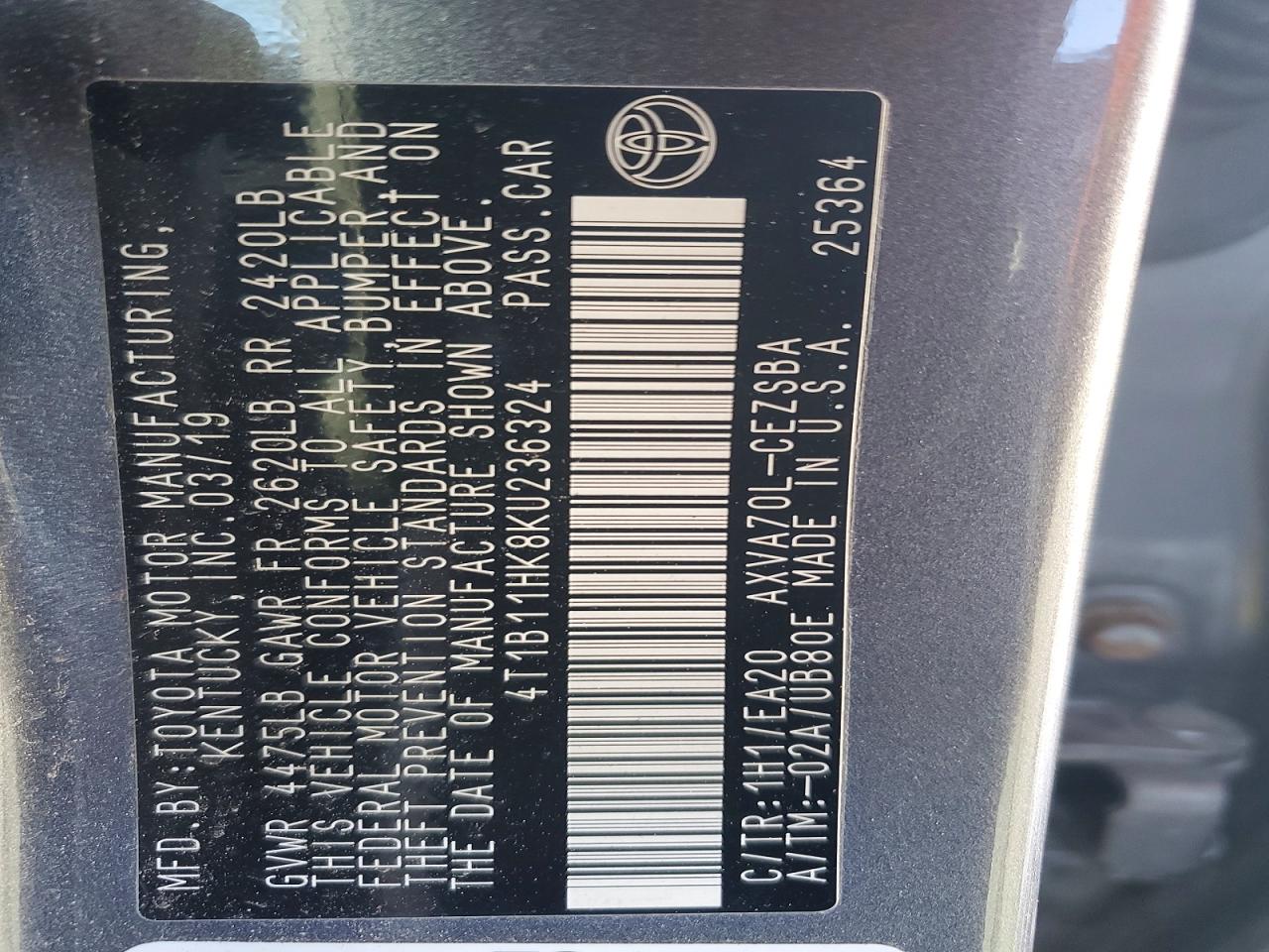 2019 TOYOTA CAMRY photo 12