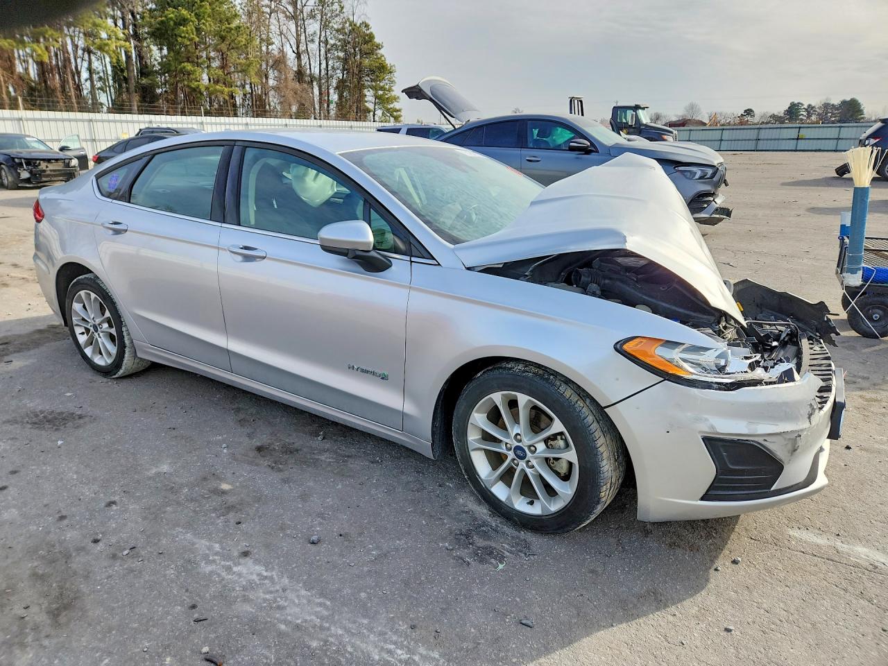 2019 FORD FUSION SE photo 4
