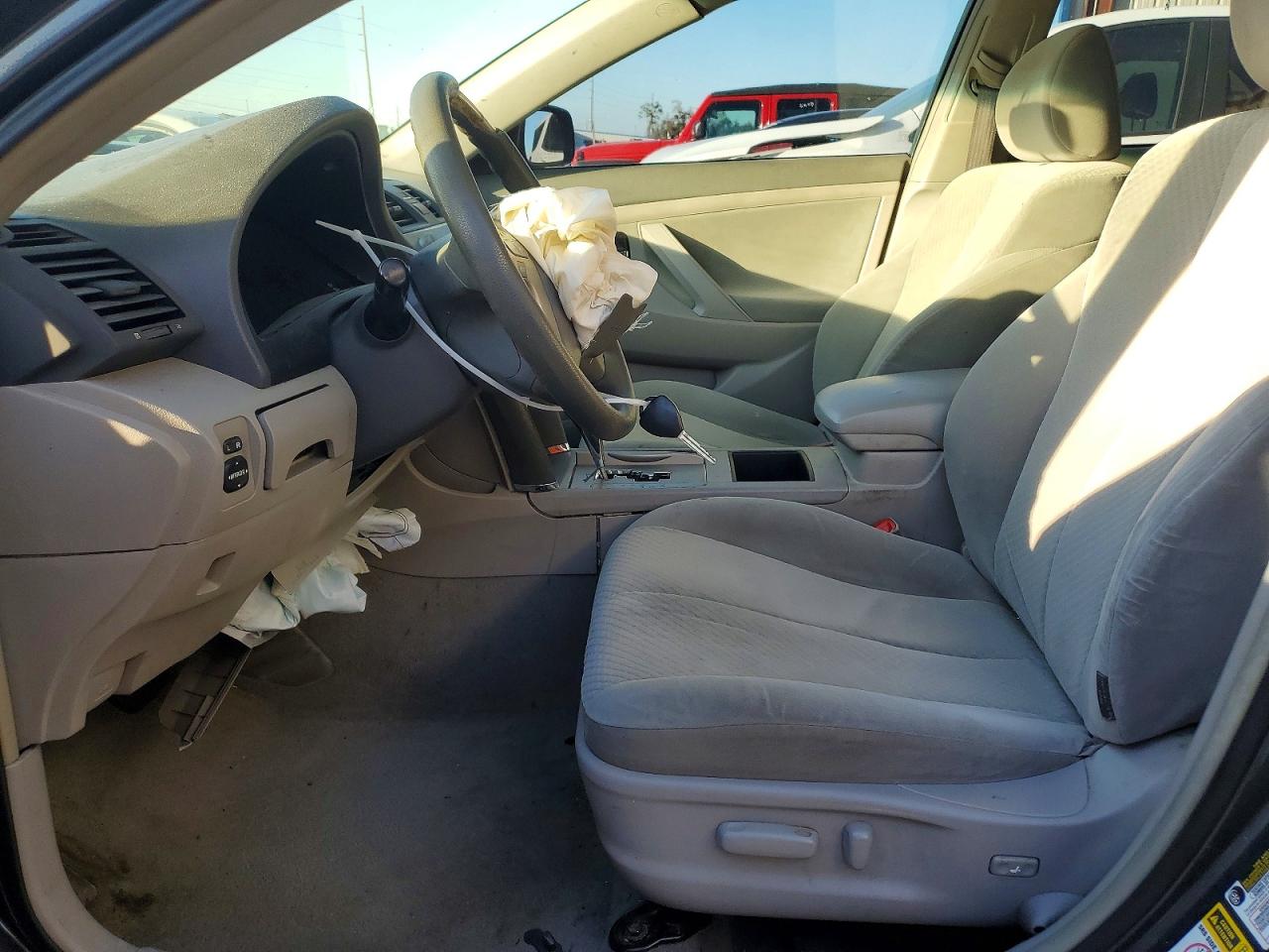 2007 TOYOTA CAMRY LE photo 13