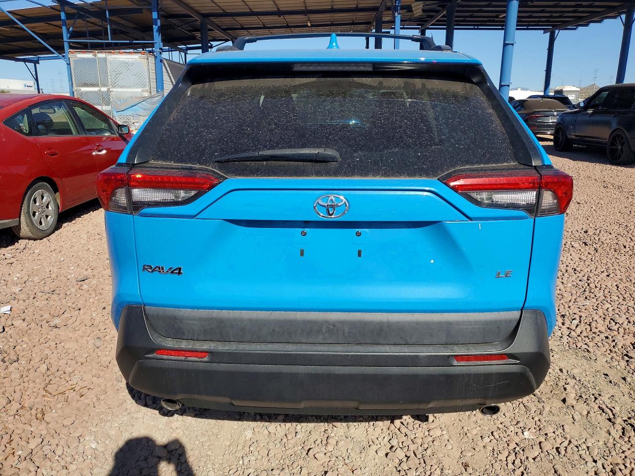 2021 TOYOTA RAV4 LE photo 16