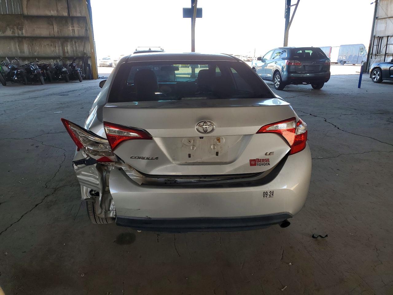 2016 TOYOTA COROLLA L photo 11