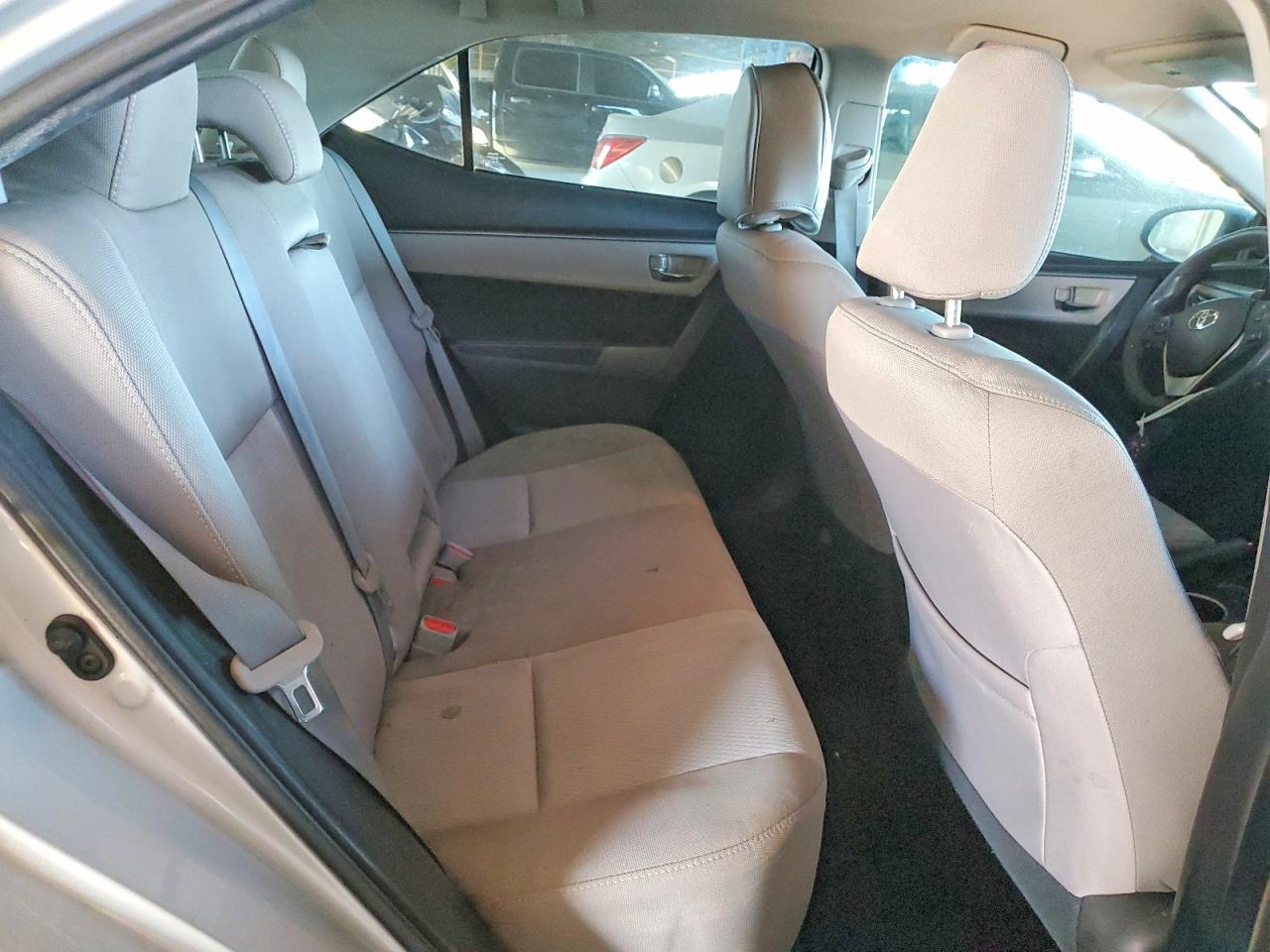 2016 TOYOTA COROLLA L photo 19