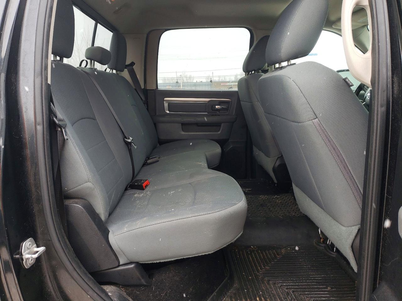 2016 RAM 1500 SLT photo 10