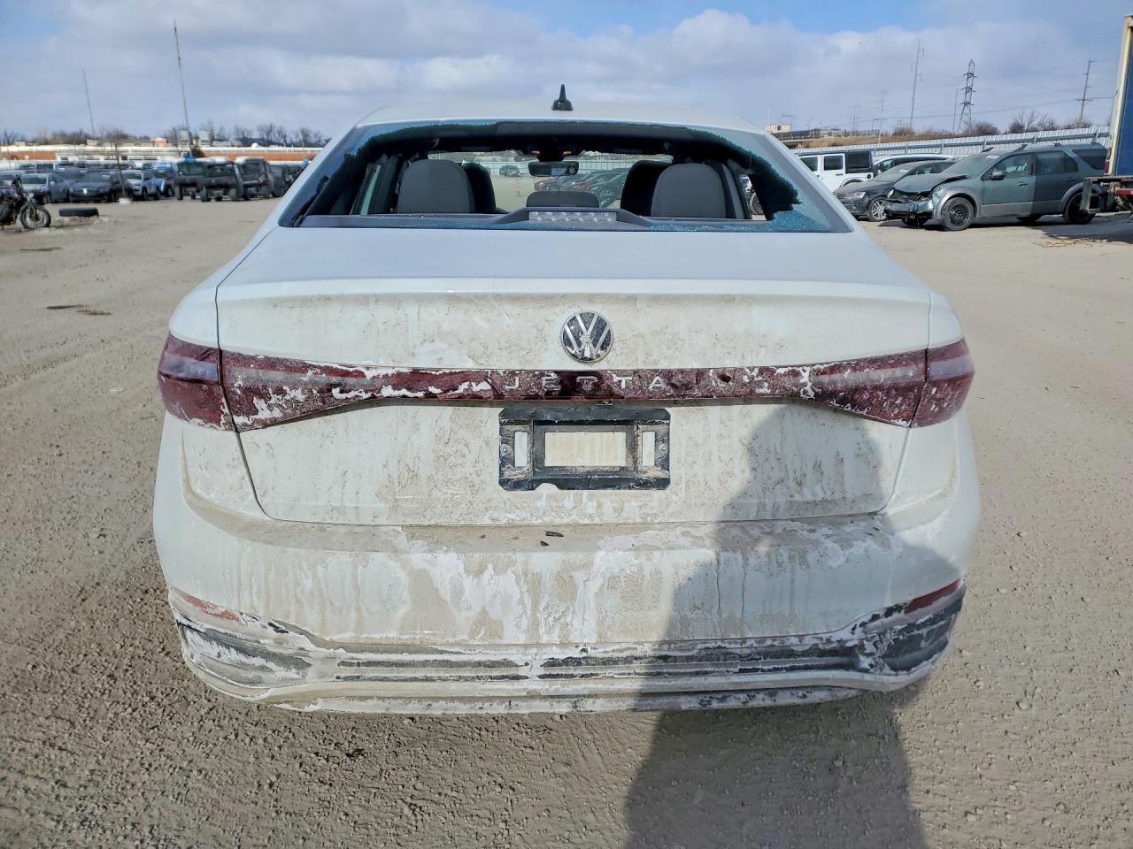 2025 VOLKSWAGEN JETTA SPORT photo 11
