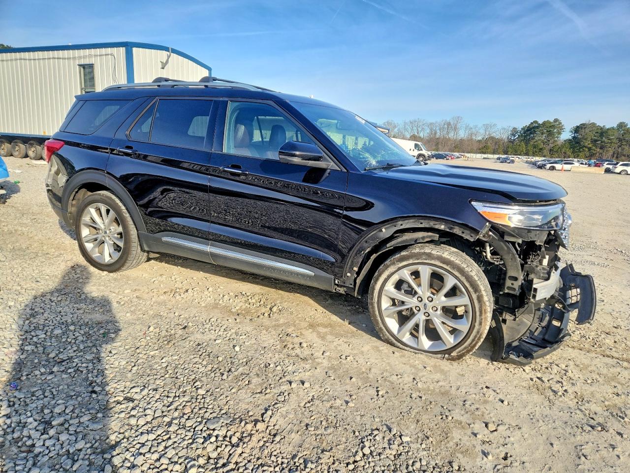 2021 FORD EXPLORER PLATINUM photo 4
