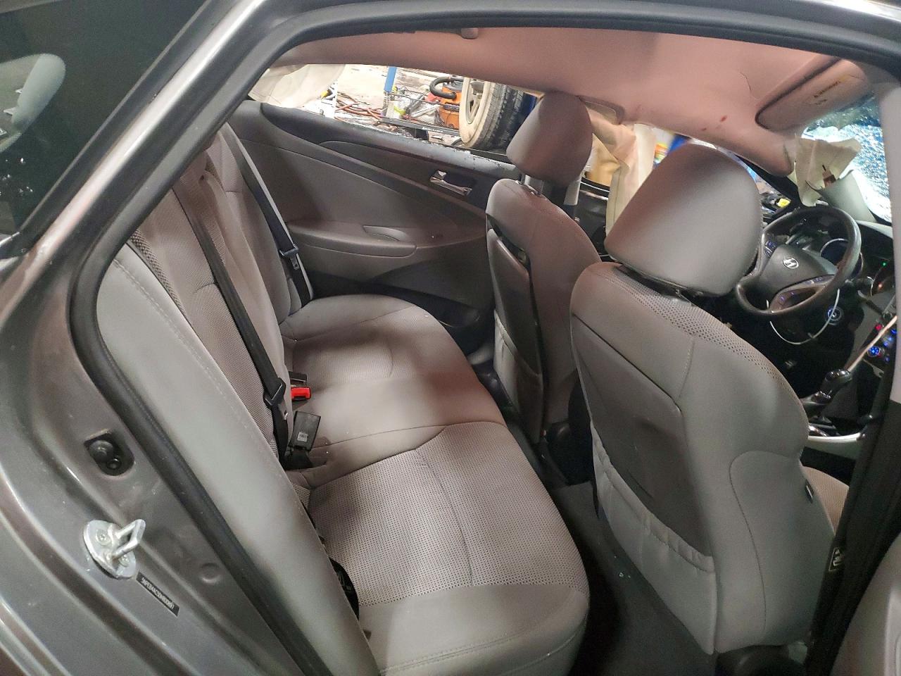 2013 HYUNDAI SONATA GLS photo 19