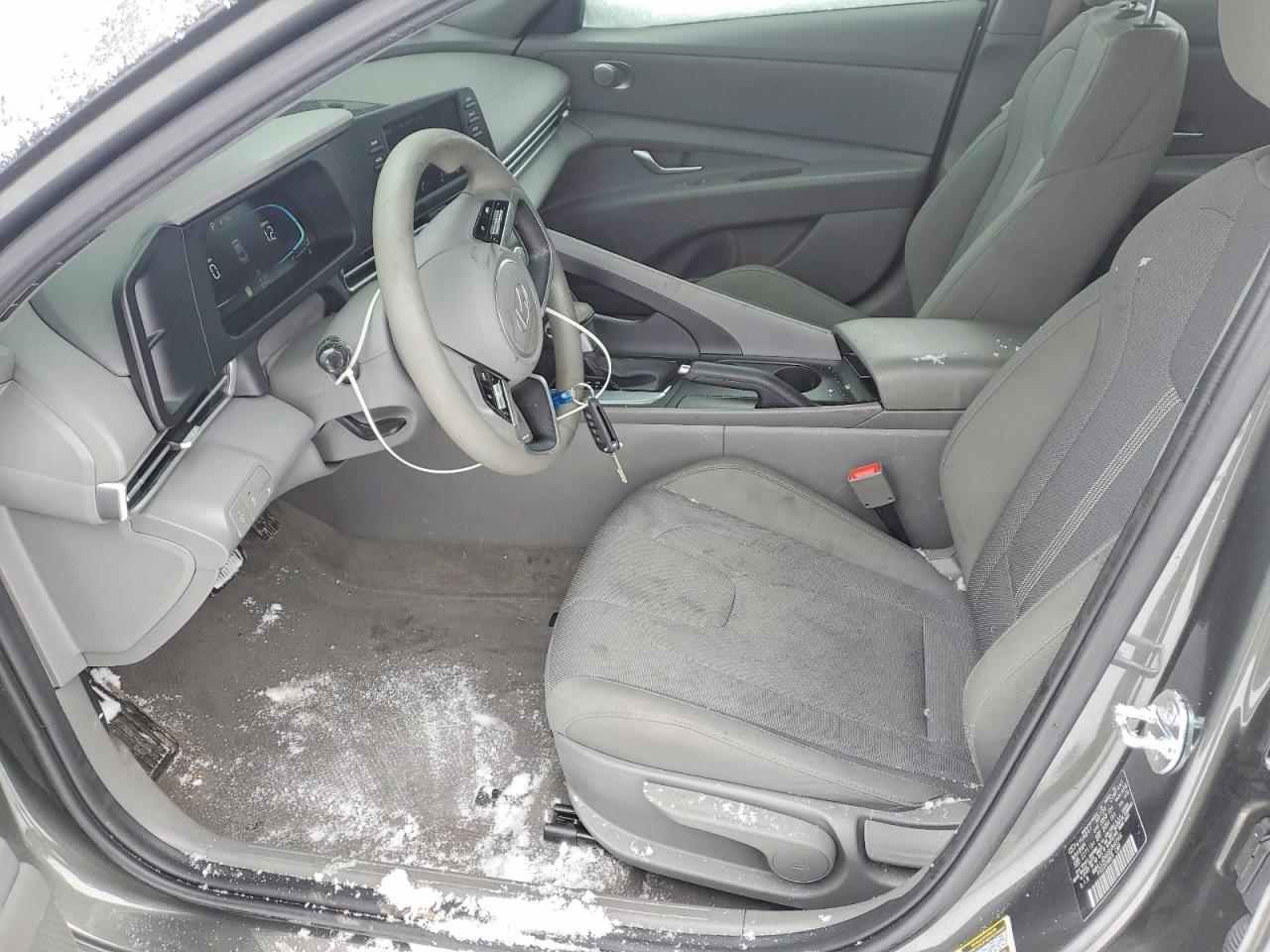 2025 HYUNDAI ELANTRA SE photo 7