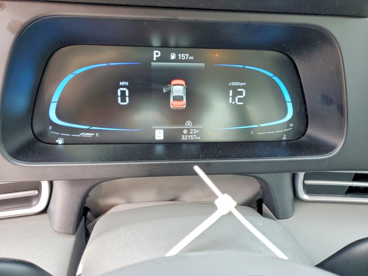 2025 HYUNDAI ELANTRA SE photo 9