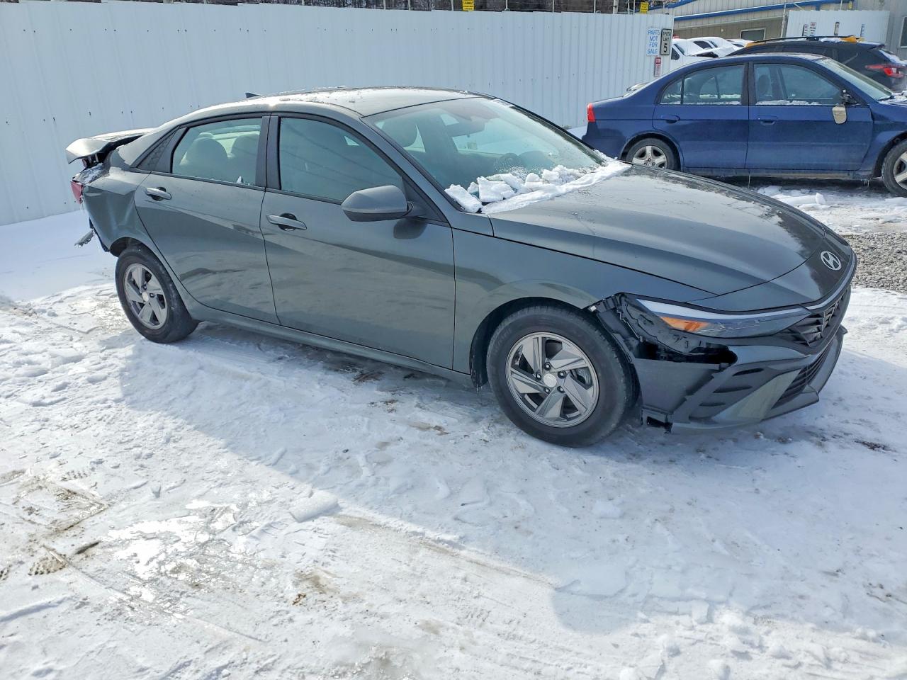 2025 HYUNDAI ELANTRA SE photo 4