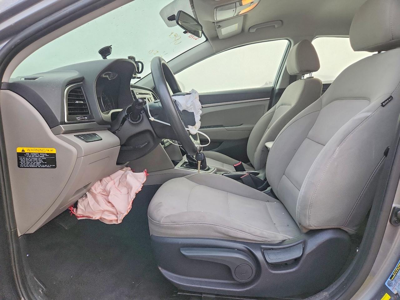 2018 HYUNDAI ELANTRA SE photo 13