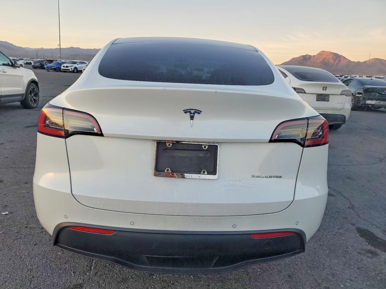 2021 TESLA MODEL Y photo 16