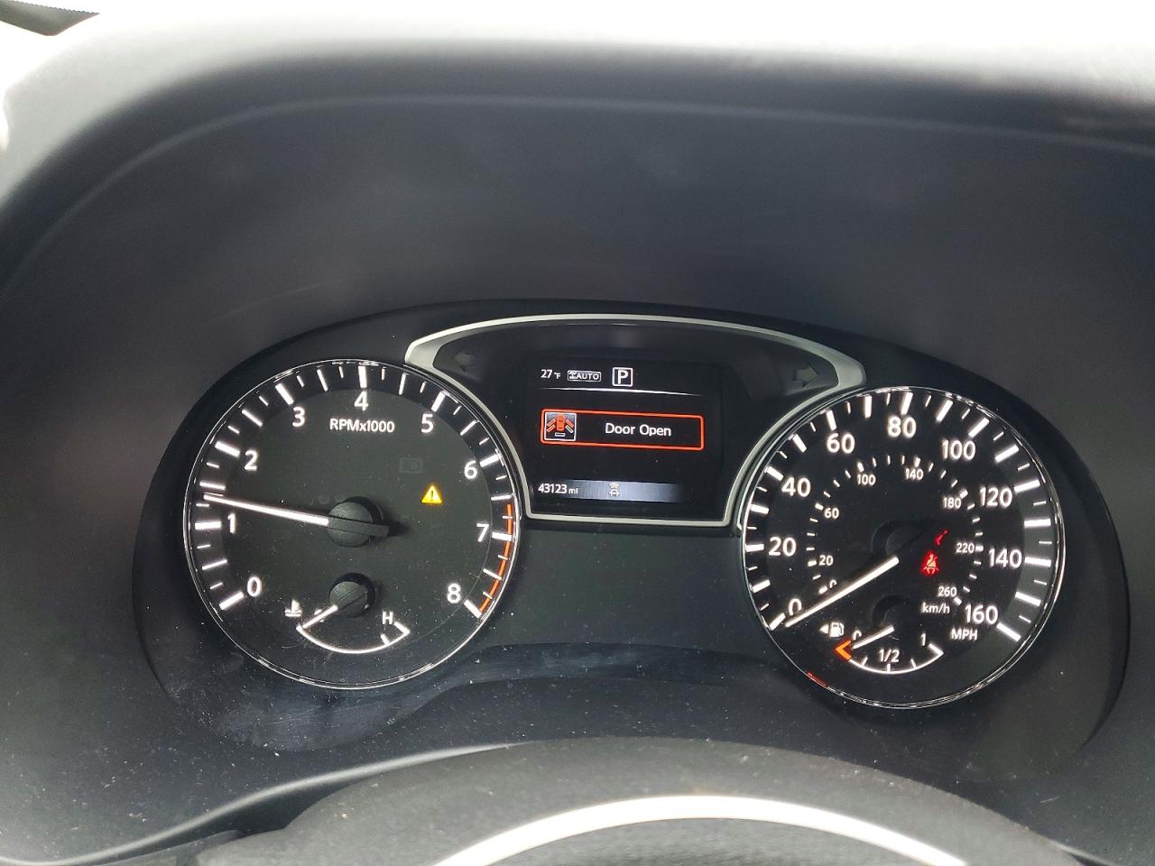 2020 NISSAN PATHFINDER S photo 25