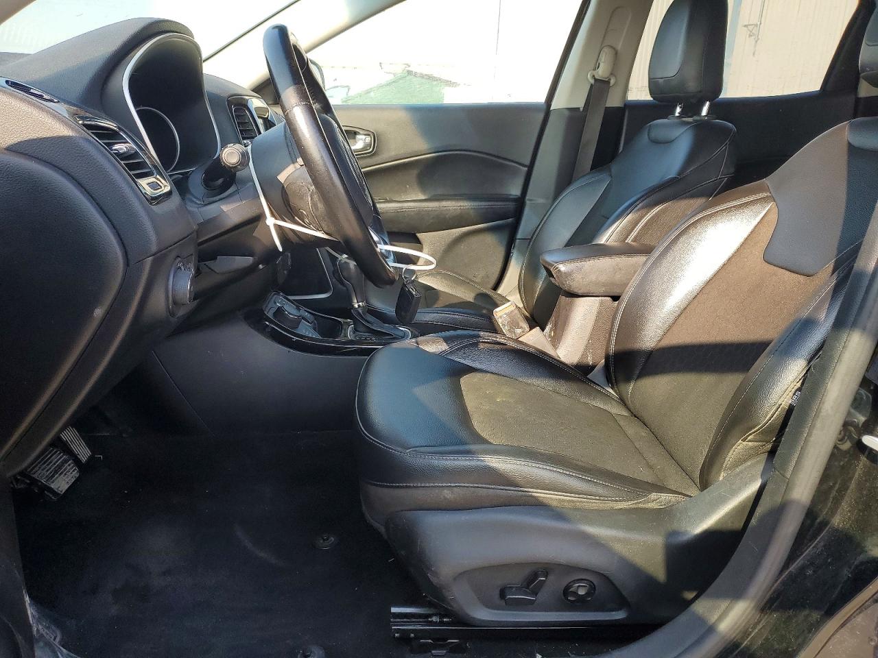 2021 JEEP COMPASS LATITUDE photo 19