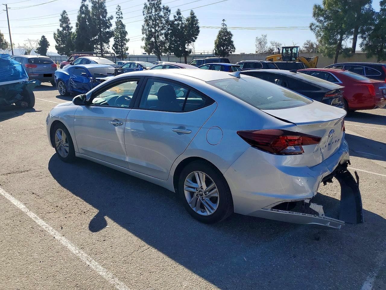 2020 HYUNDAI ELANTRA SEL photo 2