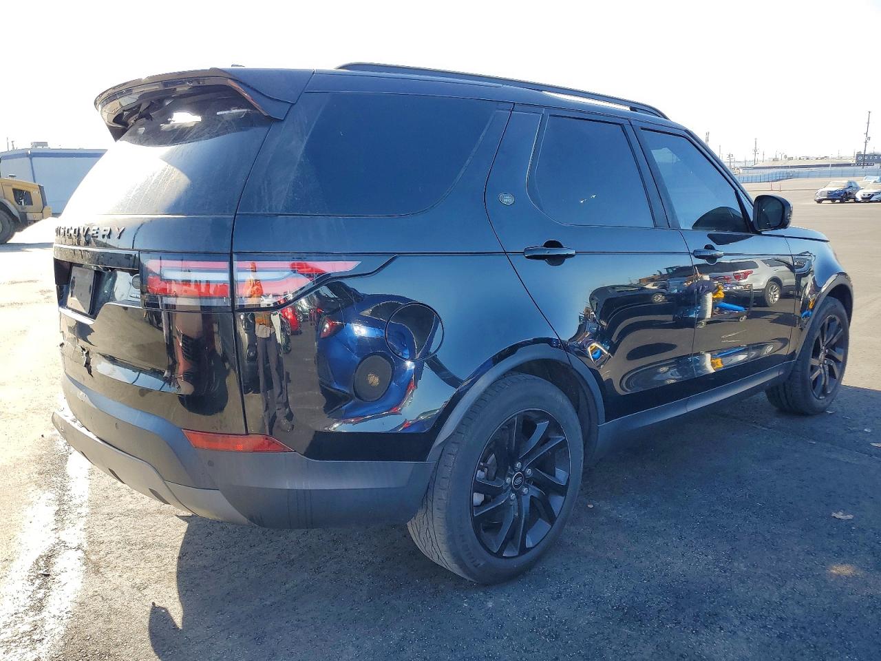 2017 LAND ROVER DISCOVERY HSE LUXURY photo 5